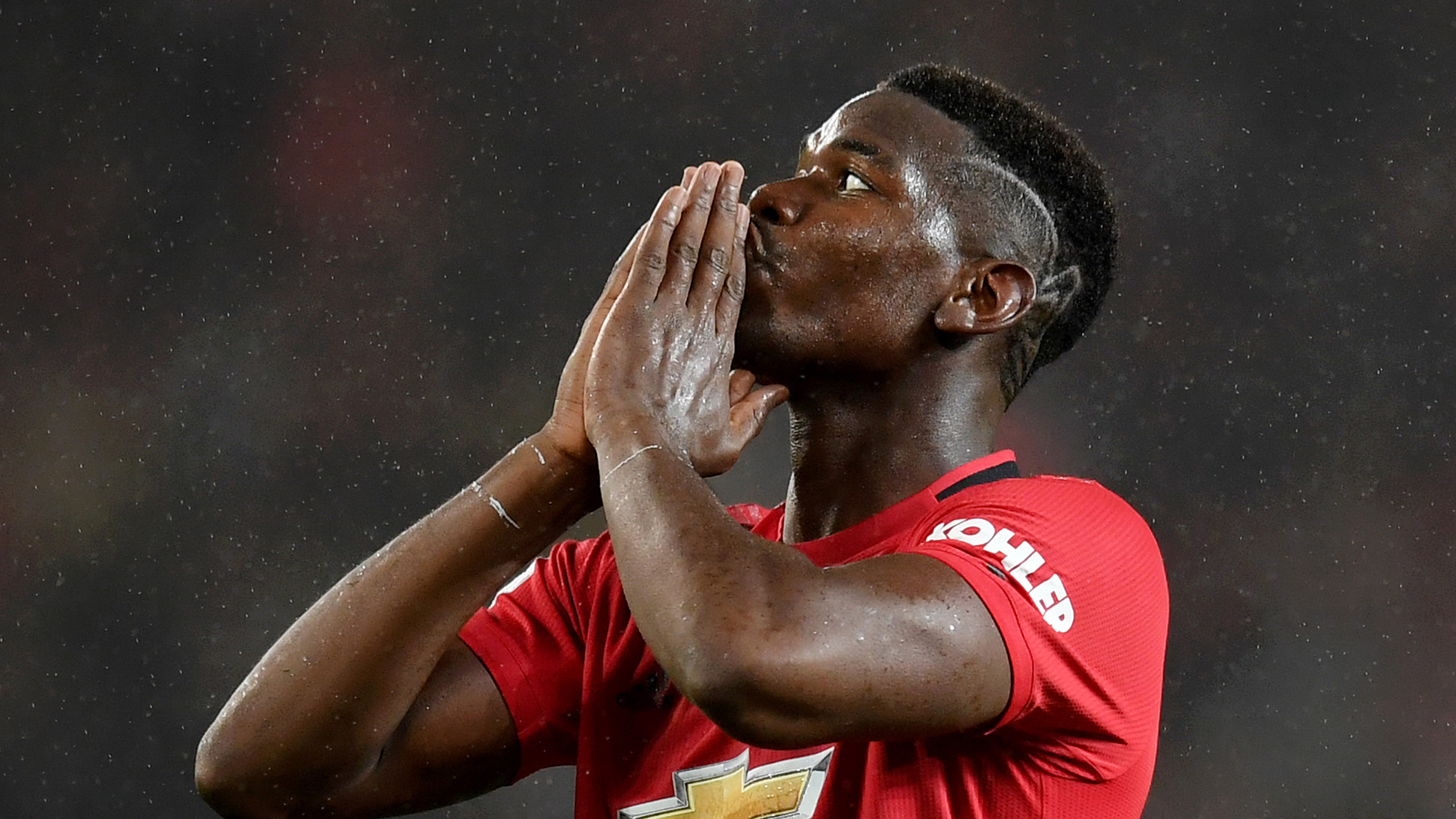 九游娱乐APP-关于冲刺阶段法兰克福备战欧联，复出首秀细节曝光，质疑声仍在，医务组通报恢复的信息